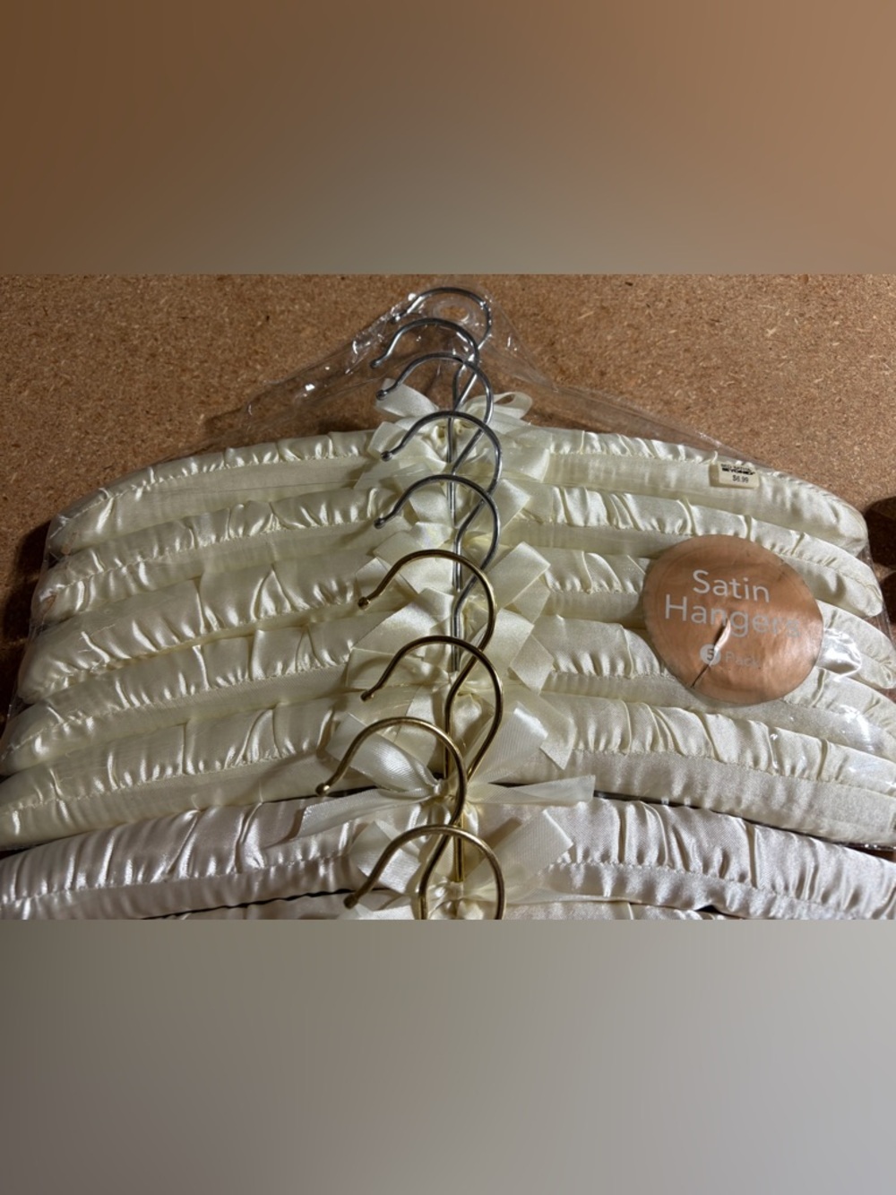 13 Vintage Padded Hangers Satin Silk Fabric Covered Lingerie Hangers - Picture 2 of 4